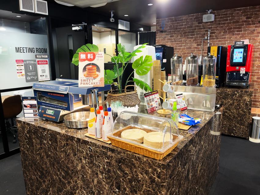 アクセアカフェ神保町店のドリンク・フードコーナー